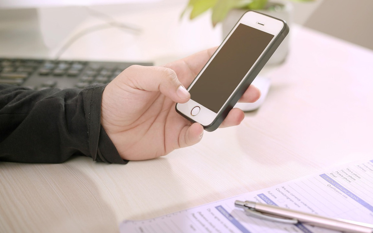 Masz w telefonie te aplikacje? Natychmiast je usuń, można stracić pieniądze