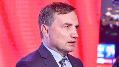 Peter Magyar właśnie ujawnił, co zamierza zrobić z Ziobrą i Romanowskim. Mają się czego bać
