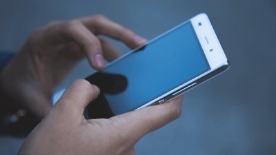 Od razu się rozłącz, gdy usłyszysz te słowa w słuchawce. Inaczej możesz mieć spore problemy