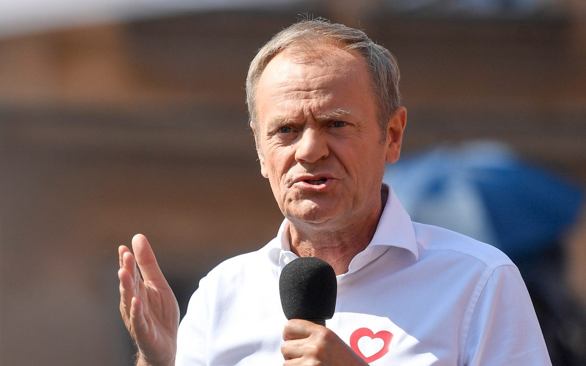 Zaskakujące, co Tusk zrobił po spotkaniu z papieżem. Kelner aż do niego krzyknął