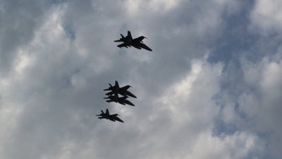 Polska pilnie poderwała myśliwce. Wydano komunikat