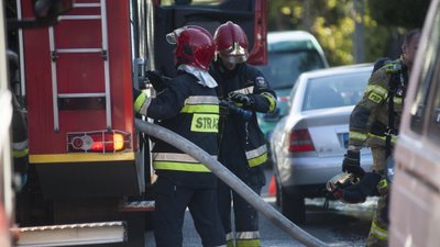 Alarm w polskiej podstawówce, pilna ewakuacja prawie 500 osób. W akcji wszystkie służby