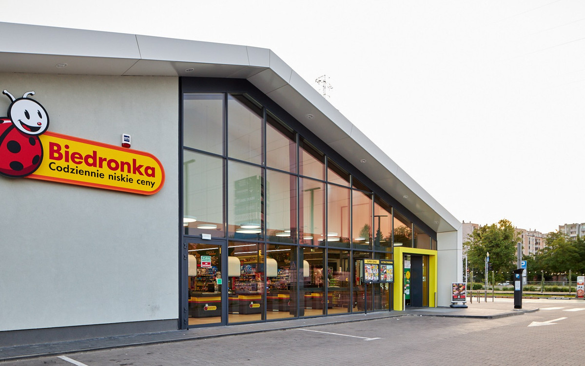Tylko w piątek i sobotę. Biedronka rozdaje cukier i masło za darmo, są limity