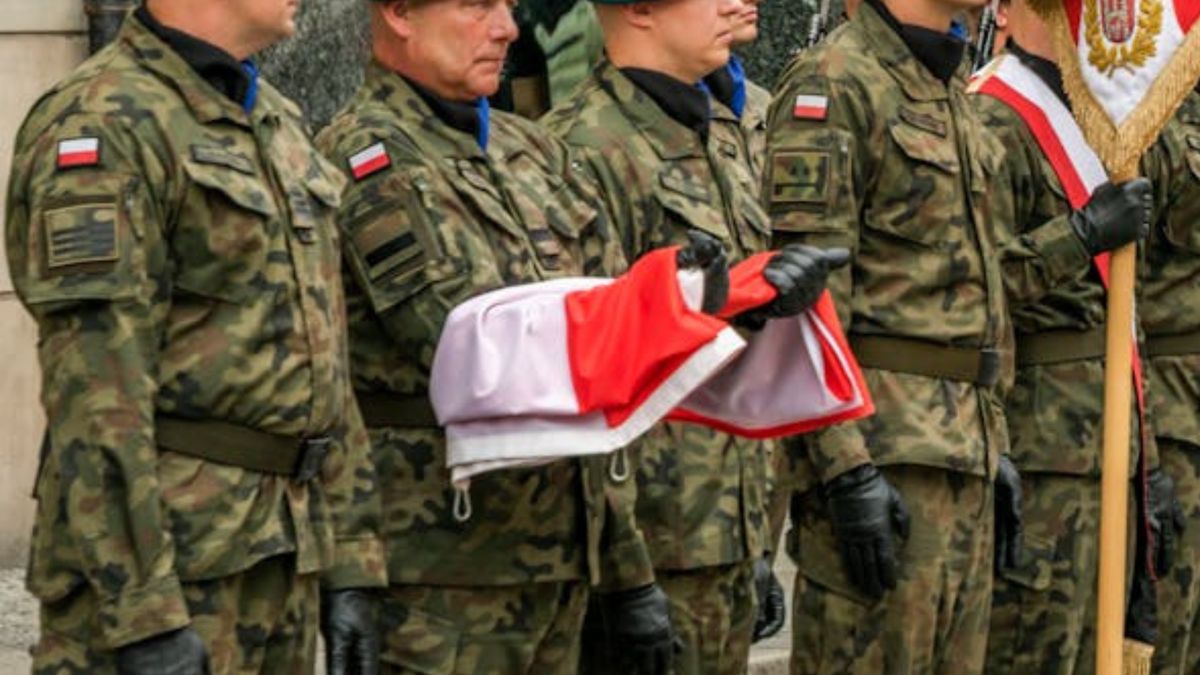 bezpieczeństwo Polski fot. SHOX ART z pexels
