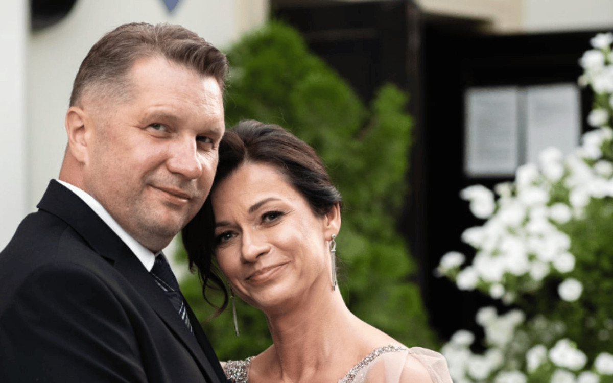 Kim jest żona Przemysława Czarnka? Niebywałe, czym się zajmuje, wielu Polaków nie ma pojęcia