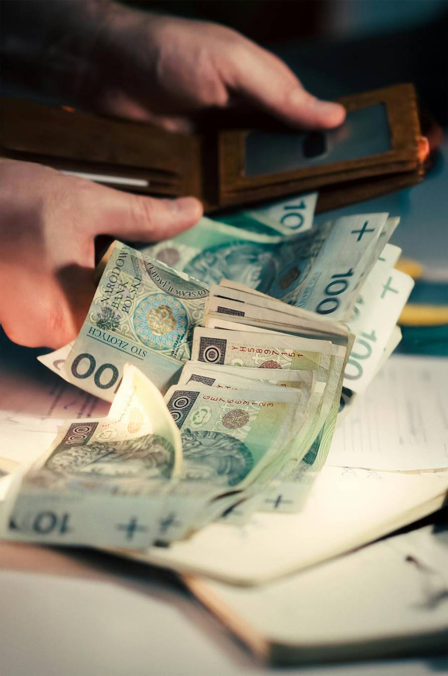 pieniądze fot. Jakub Zerdzicki z pexels