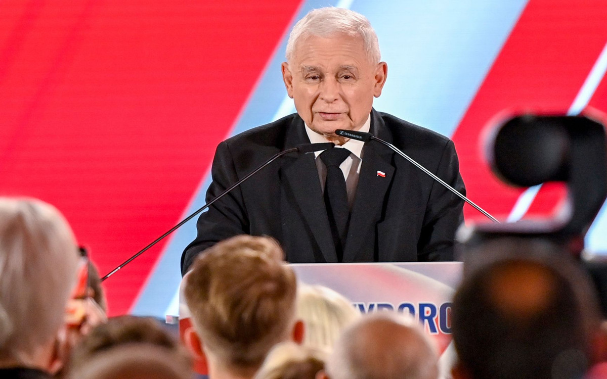 Dantejskie sceny na miesięcznicy smoleńskiej. Kaczyński nie wytrzymał, nagle wypalił o Putinie
