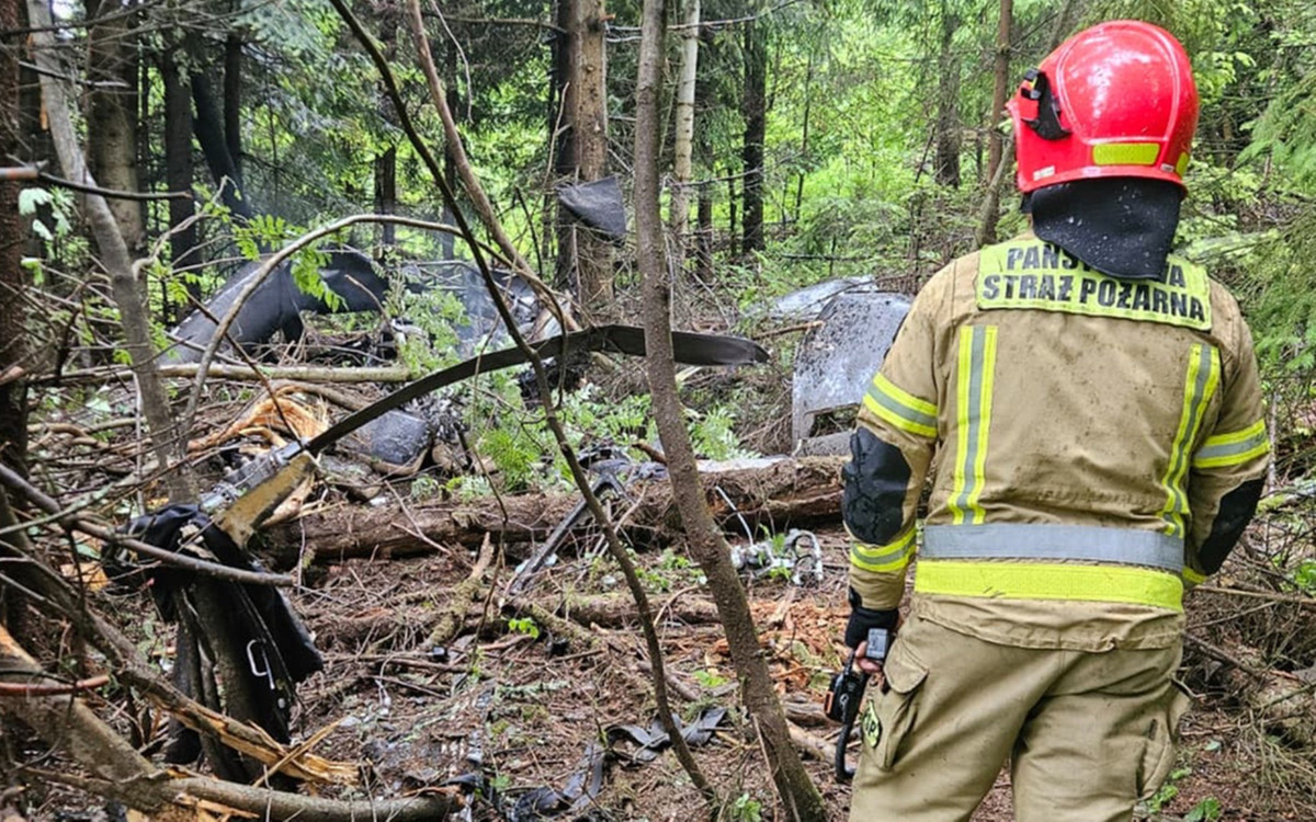 Śmigłowiec nagle zniknął z radarów. Tragiczny finał poszukiwań, znaleziono wrak