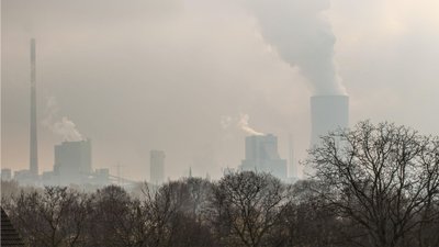 RCB pilnie ostrzega Polaków, wysłano alerty. „Unikaj aktywności na zewnątrz”