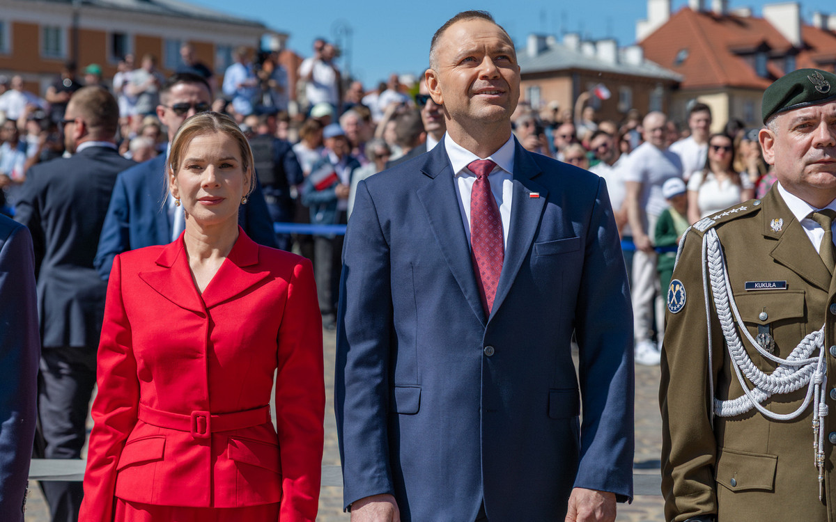 Niebywałe, jak Marta Nawrocka ubrała się na uroczystości 2 maja. Wszyscy patrzyli tylko na nią