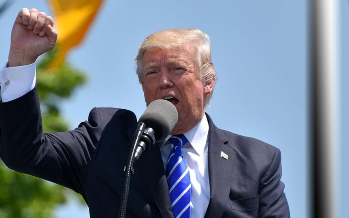 Iran odpowiada na ataki. Rakiety uderzyły w bazy USA w kilku krajach
