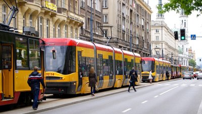 Atak nożownika w Warszawie. Niesłychane, co zrobili pasażerowie