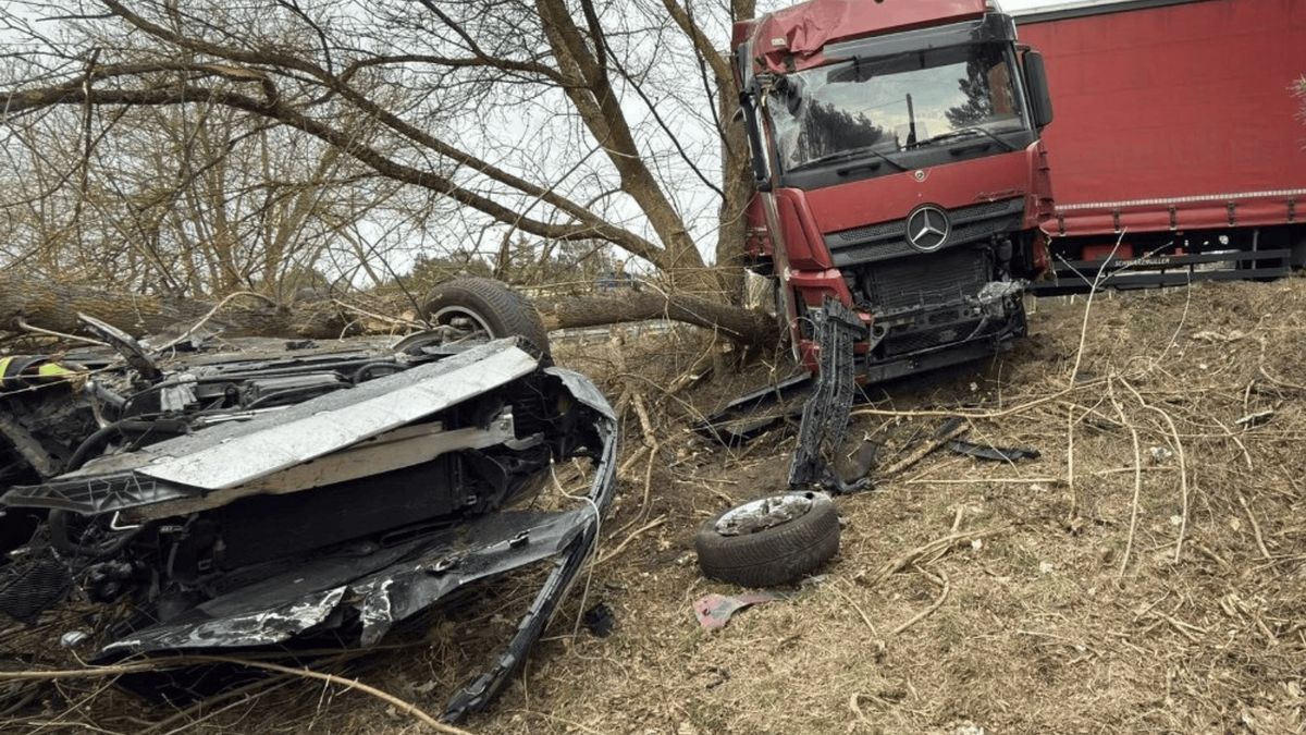 Wypadek na DK10, fot. OSP Solec Kujawski