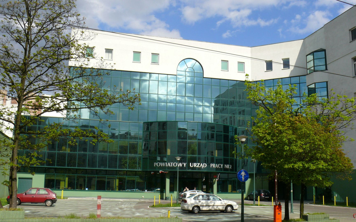 Płacą 12000 zł, a chętnych do pracy brak. Nie wymagają wykształcenia