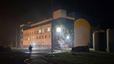 Dron uderzył blisko Czarnobyla. Wybuchł pożar, jest pilna reakcja służb