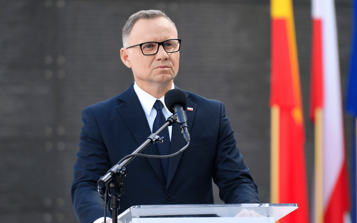 Andrzej Duda uderzył w Karola Nawrockiego. Zganił go na oczach wszystkich
