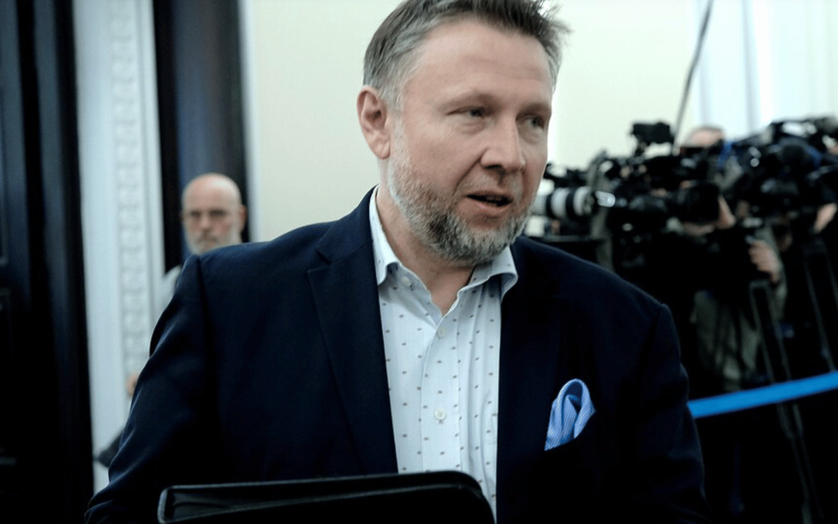 Fala fałszywych alarmów w Polsce, zatrzymano 3 osoby. Minister ujawnia, kim są
