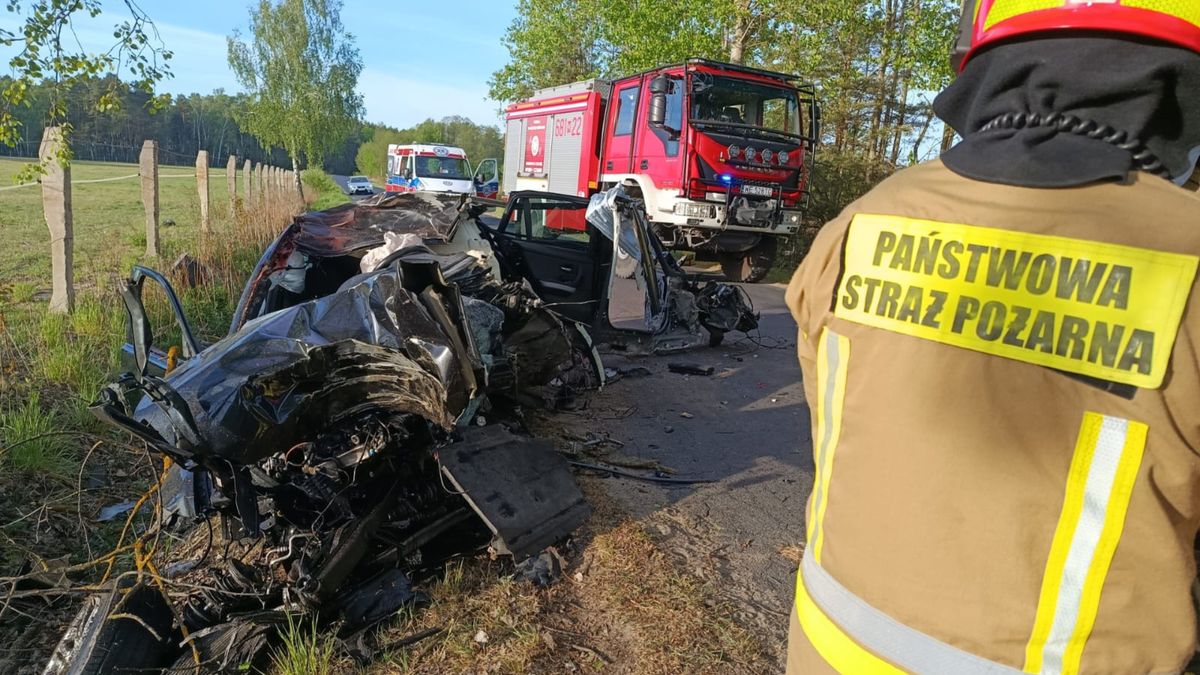 wypadek fot. Facebook @Komenda Powiatowa Państwowej Straży Pożarnej w Wyszkowie