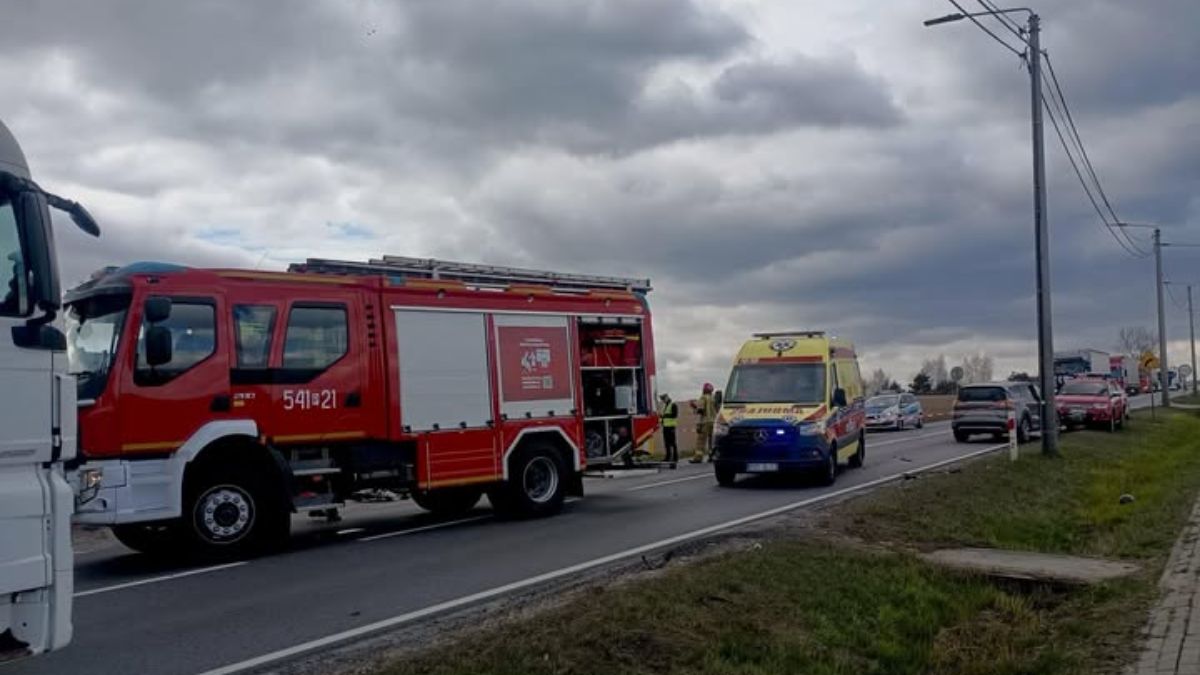 Wypadek fot. KPPSP w Ostrzeszowie