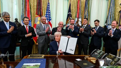 Pentagon odtajnił „nigdy wcześniej nieujawnione” dokumenty o UFO. Są dostępne dla każdego