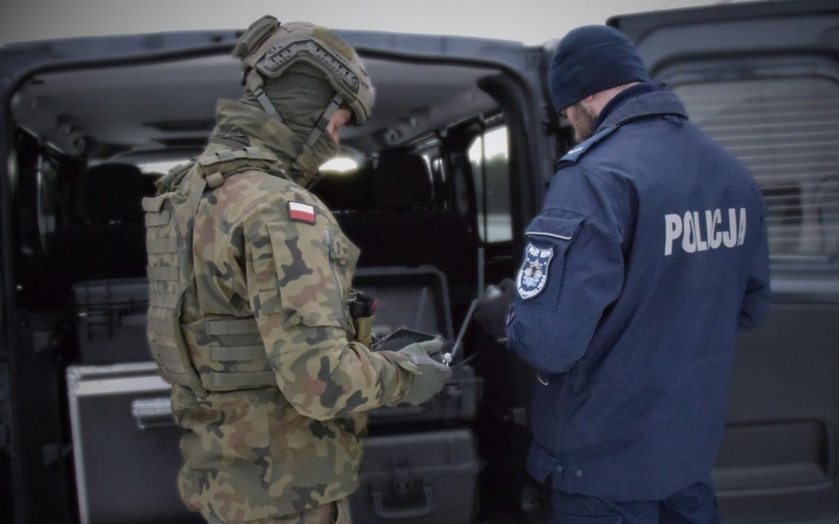 Pilne. Na polską jednostkę wojskową spadł dron