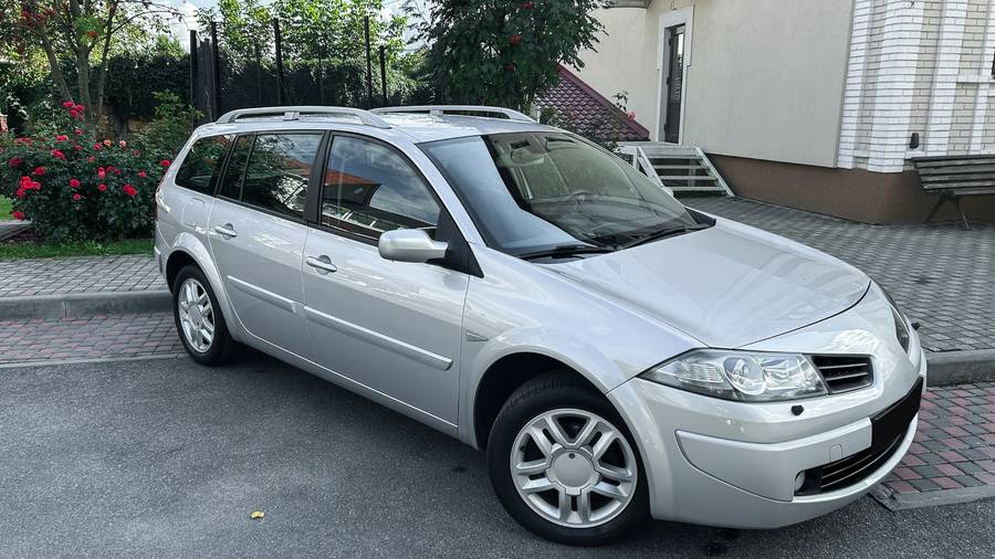 Auto, samochód. Fot. Canva.