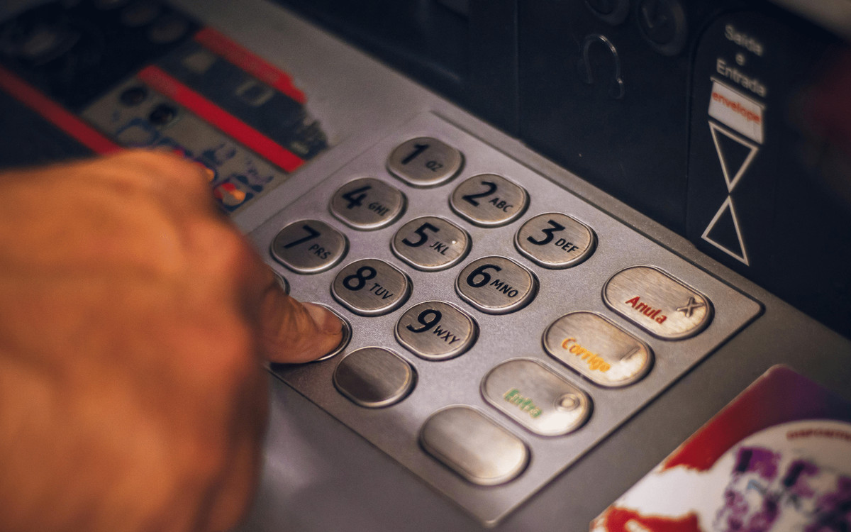 Tajemnicze przyciski w bankomacie. Niewiele osób wie o tej ukrytej funkcji