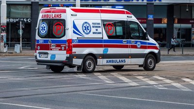 Podał telefon do żony, chwilę później już nie żył. Tragedia w pociągu
