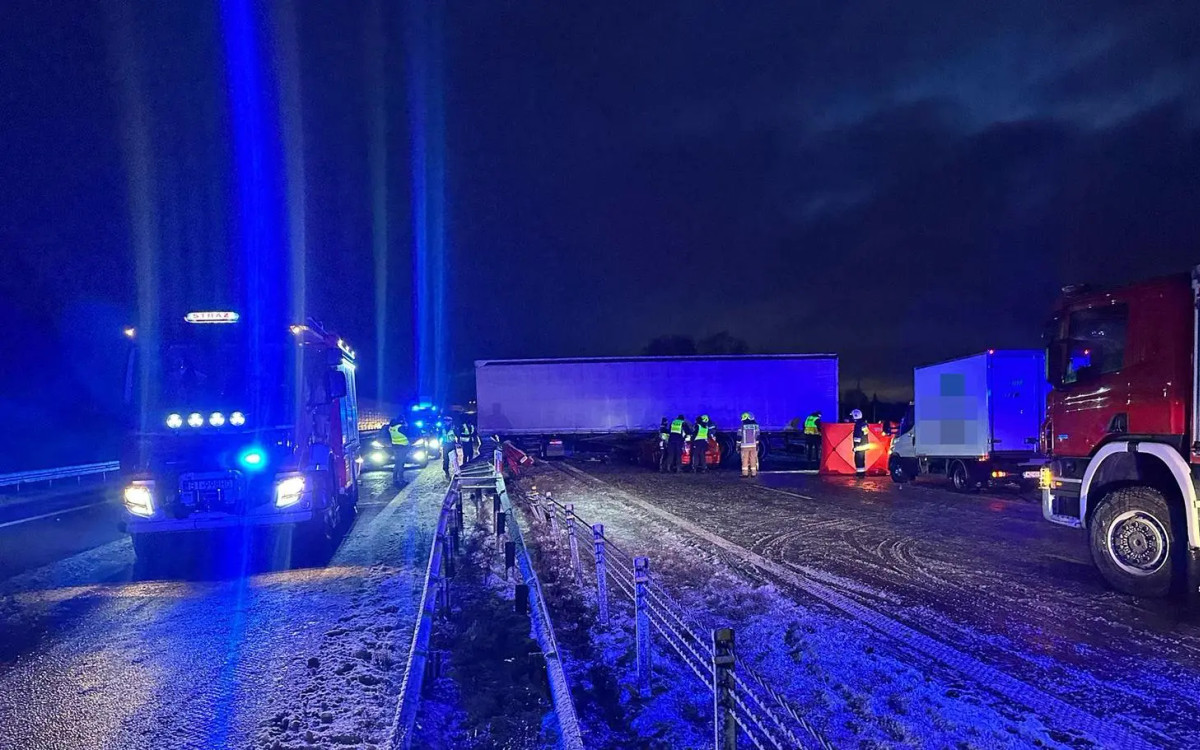 Tragiczny wypadek na S8. Nie żyje jedna osoba, droga jest zablokowana