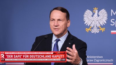 Trudno uwierzyć, co zrobiła TV Republika. Te paski przejdą do historii, Sikorski od razu zareagował