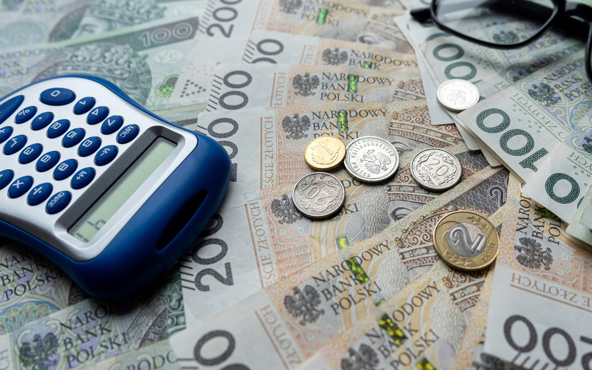 Ile pieniędzy trzymać na czarną godzinę? Każdy powinien o tym wiedzieć
