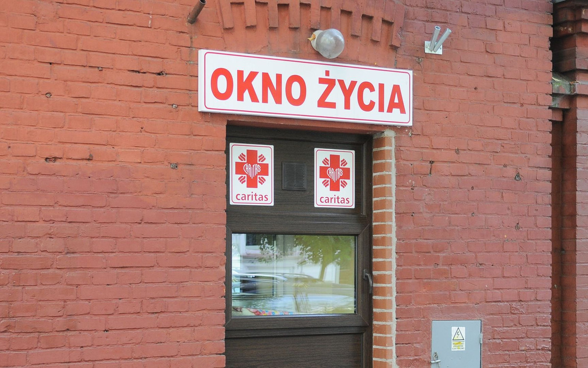W oknie życia znaleziono dziecko, miało przy sobie kartkę. Ustalono tożsamość matki