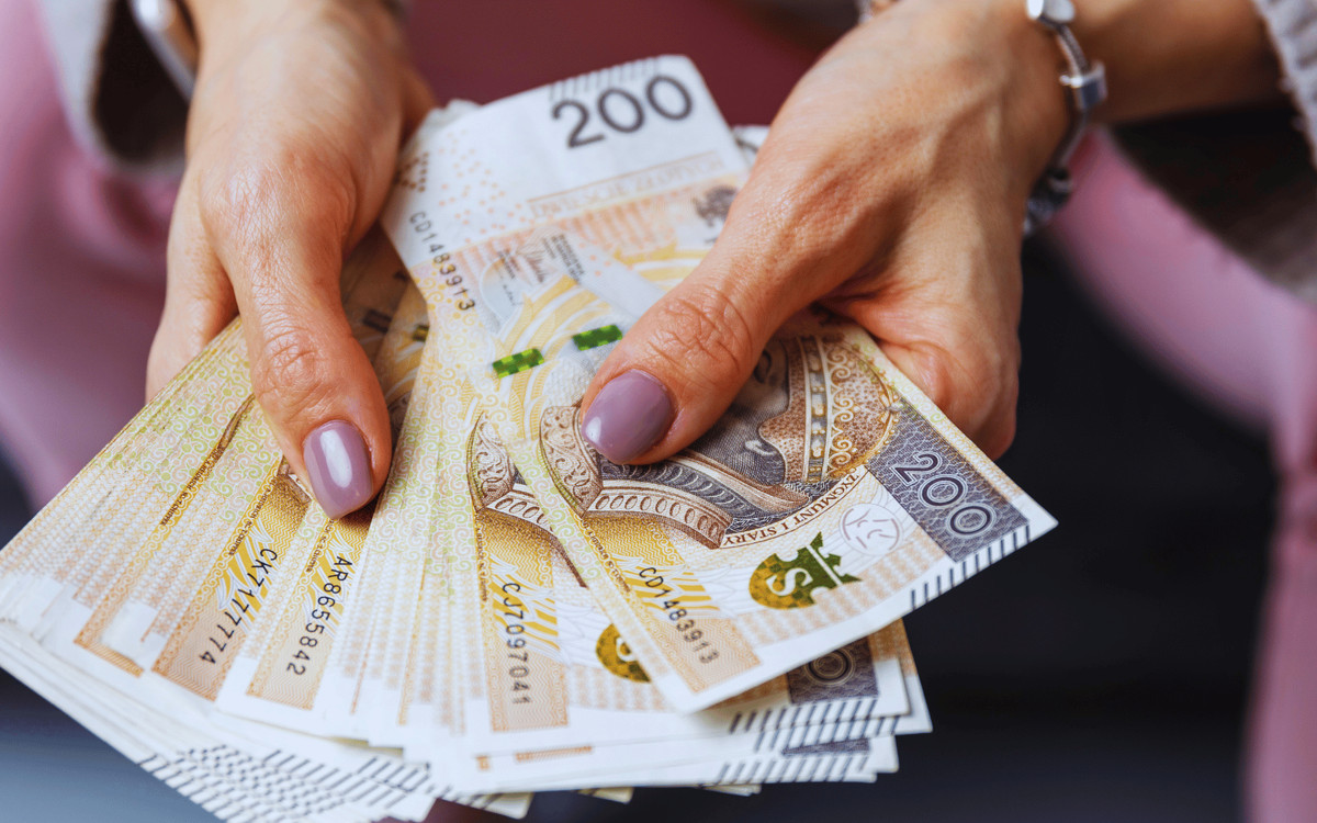 Tyle pieniędzy warto odłożyć na czarną godzinę. Każdy powinien to wiedzieć