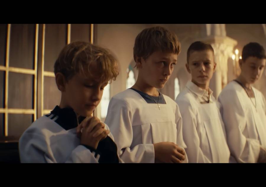 Netflix fot. kadr z filmu "MInistranci"
