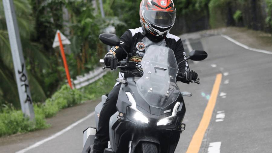 Motocykl, motor. Fot. Canva.