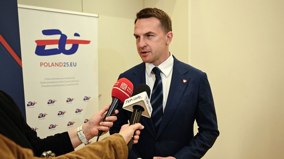 Adam Szłapka, Fot. Wikimedia Commons/By Polish presidency of the Council of the EU 2025