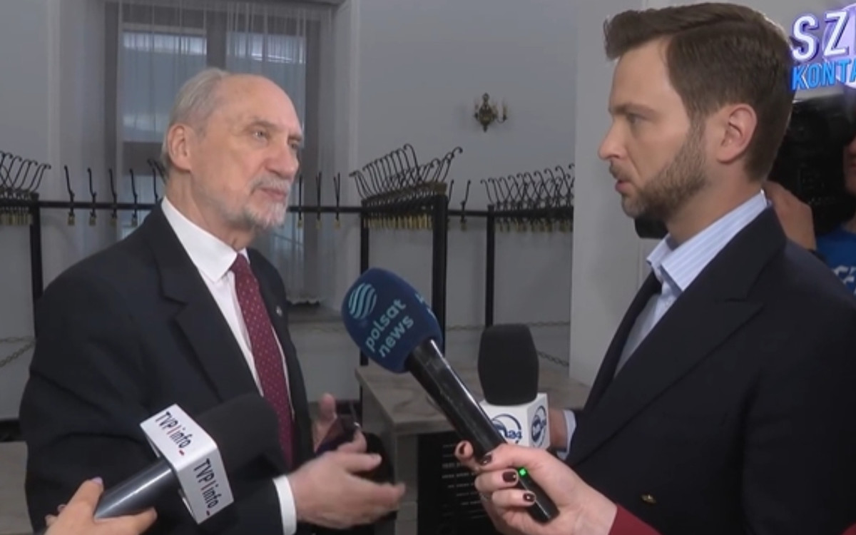 Trudno uwierzyć, jak Macierewicz potraktował dziennikarza w Sejmie. Nagranie jest hitem