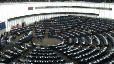 Sensacja w Brukseli. Komisja PE zdecydowała ws. immunitetów polskich europosłów
