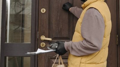 Pukają do drzwi bez ostrzeżenia. Można dostać 5000 zł mandatu