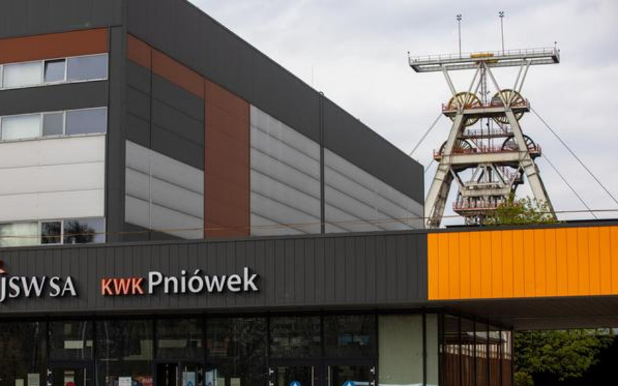 Katastrofa w kopalni Pniówek. Górnicy utknęli ponad 800 metrów pod ziemią