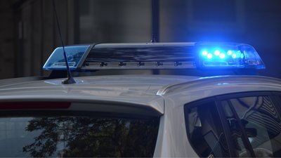 Potężny huk pod siedzibą ABW w Warszawie, służby w akcji. Wiemy, co się stało
