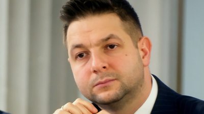 Czarne chmury nad Patrykiem Jakim. Jest wniosek o uchylenie immunitetu europosła