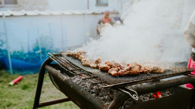 Zostawili grill na balkonie, nagle rozegrał się dramat. Spłonęło ponad 60 mieszkań