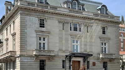 Pilne ostrzeżenie polskiej ambasady. „Zaopatrz się w żywność, wodę i zatankuj paliwo”