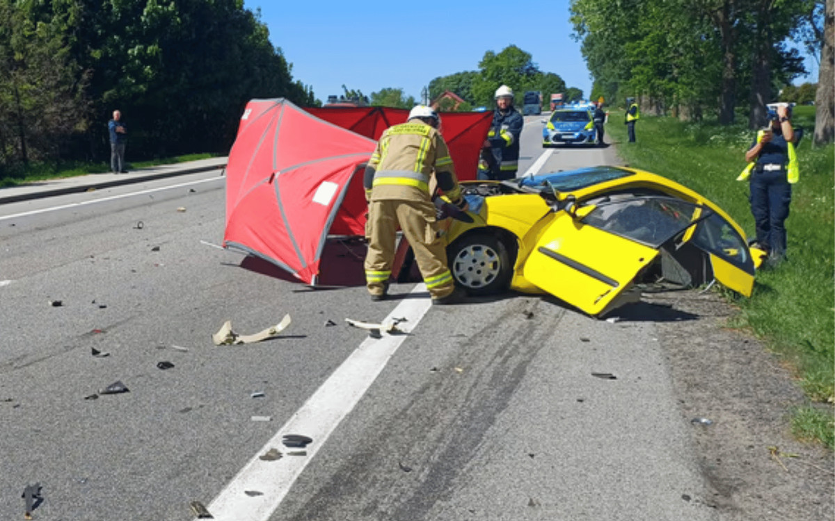 Dramat na drodze w Dzień Matki. Nie żyje 72-latka, jedna osoba została ranna