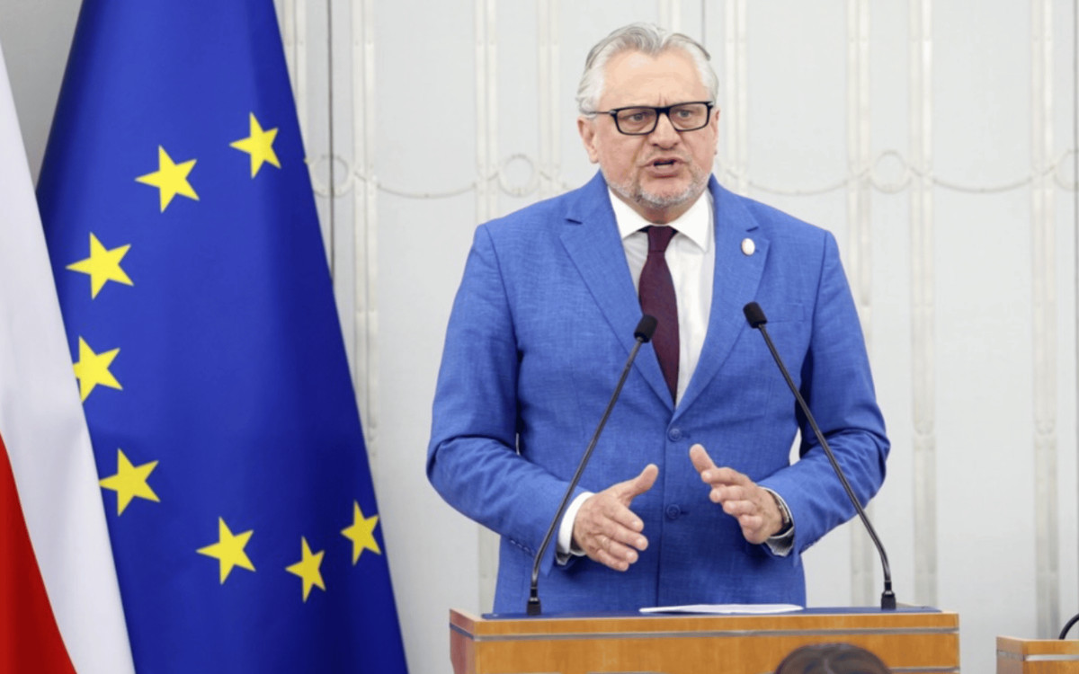 Tąpnięcie w KO, Tusk pilnie ogłosił. Znany polityk wyrzucony z partii