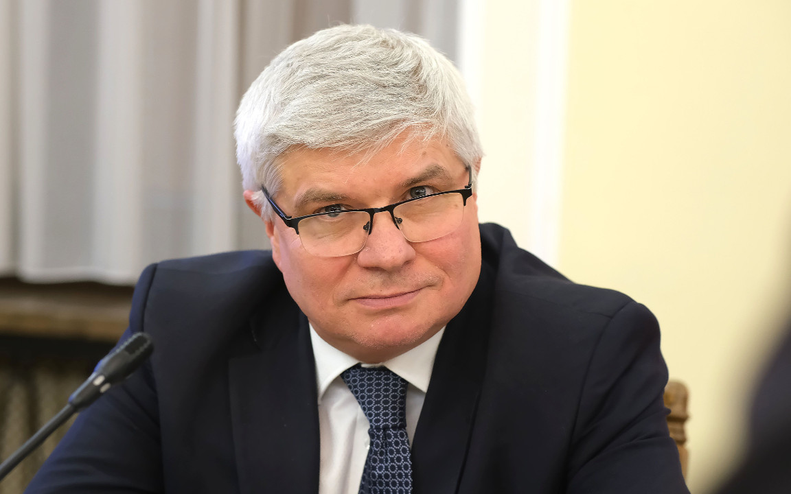 Trudno uwierzyć, co robił poseł KO w Sejmie. Zdjęcia w sieci
