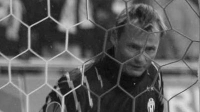 Nie żyje Alex Manninger, były bramkarz Juventusu i Arsenalu. Potrącił go pociąg