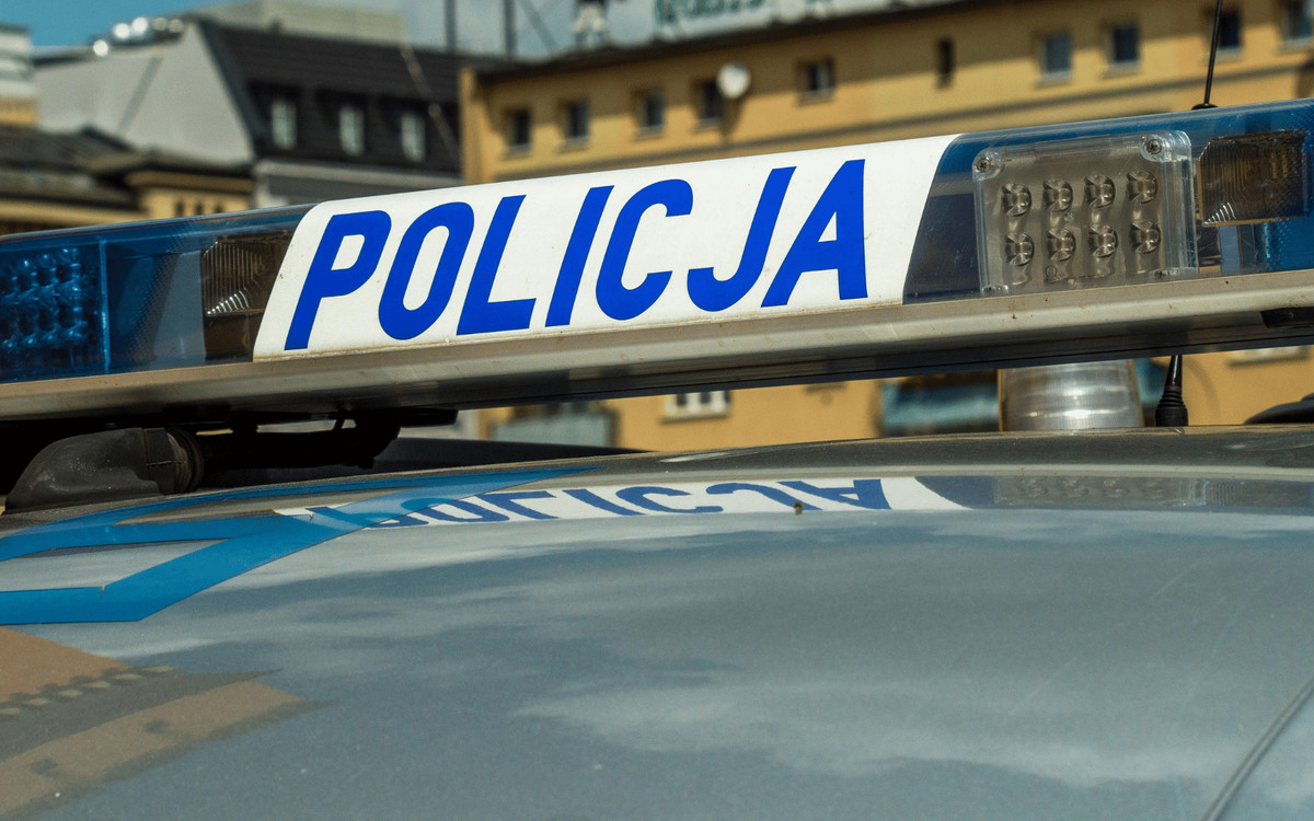 Dramat w Warszawie, wyskoczył z okna podczas interwencji policji. Nie do wiary, co znaleziono w mieszkaniu