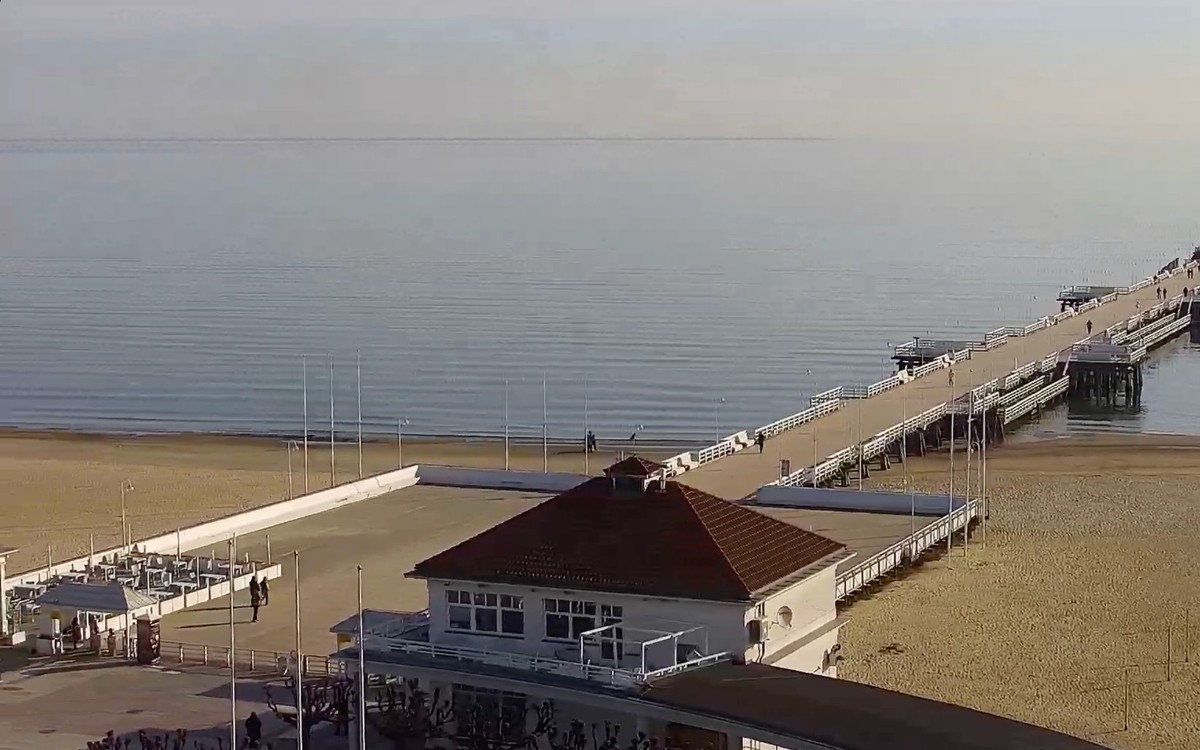 Była 8:36. Niebywałe, co działo się na plaży i molo w Sopocie, zaskakujące sceny